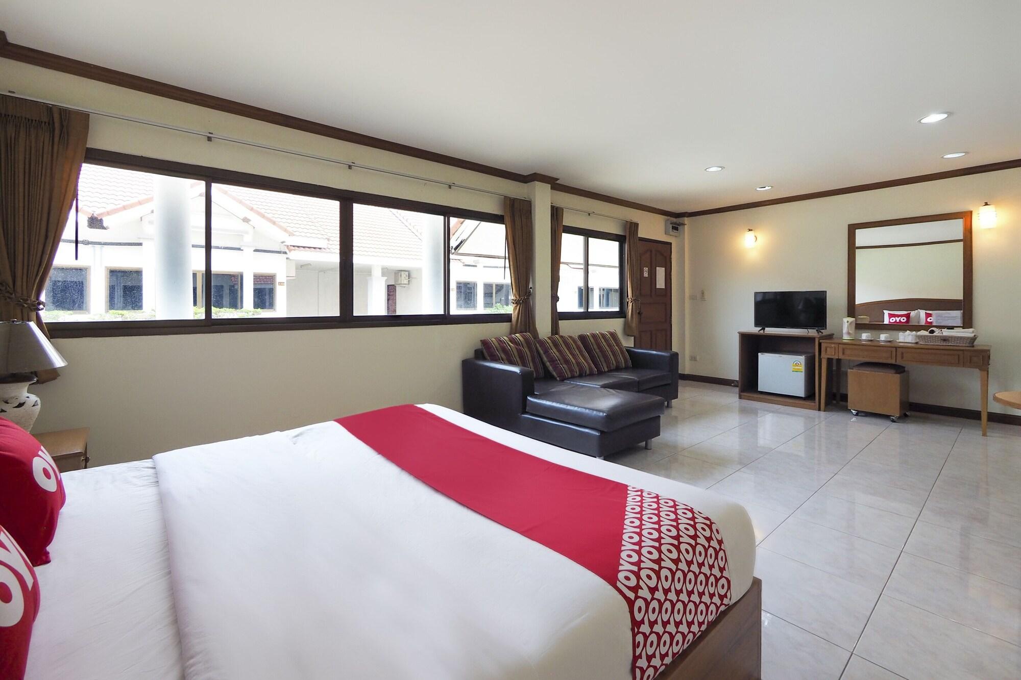 Oyo 859 Golden Land Hotel تْشينيغْرايْ المظهر الخارجي الصورة