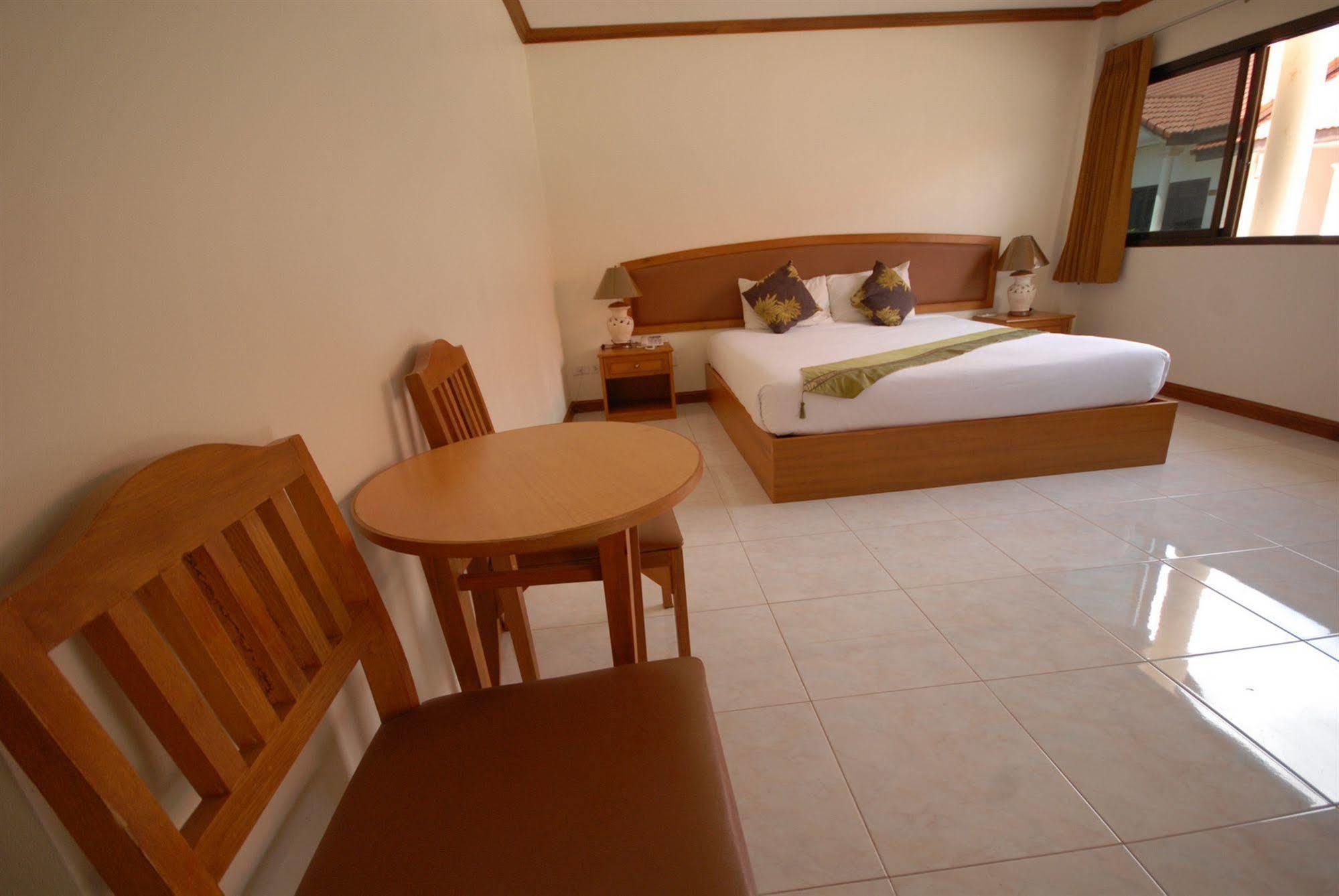 Oyo 859 Golden Land Hotel تْشينيغْرايْ المظهر الخارجي الصورة